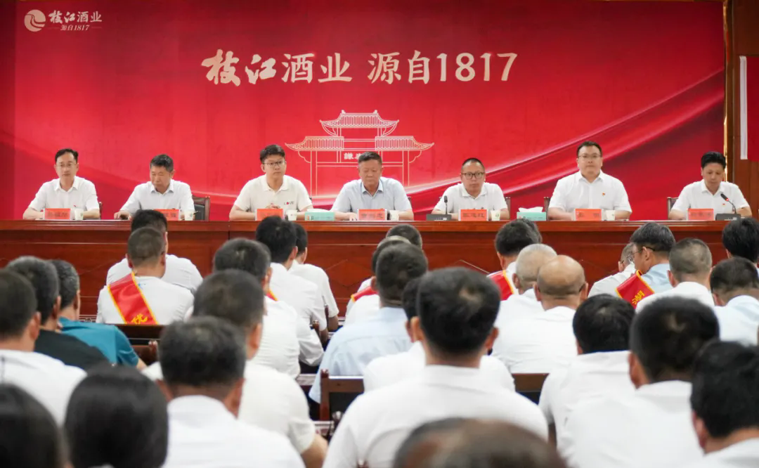 640.webp (1).png 640.webp (1).png